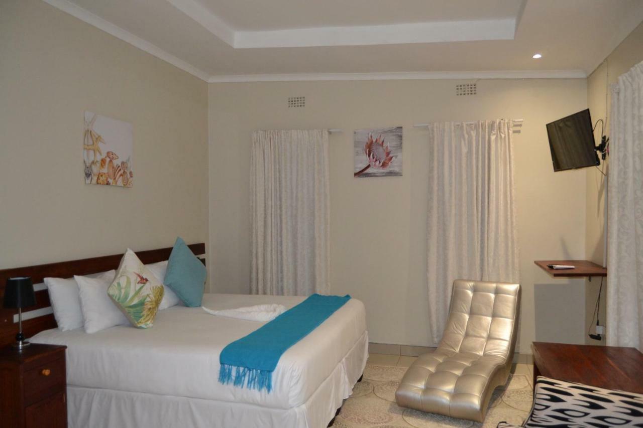 Chobe Sunset Chalets Lesoma Exterior foto