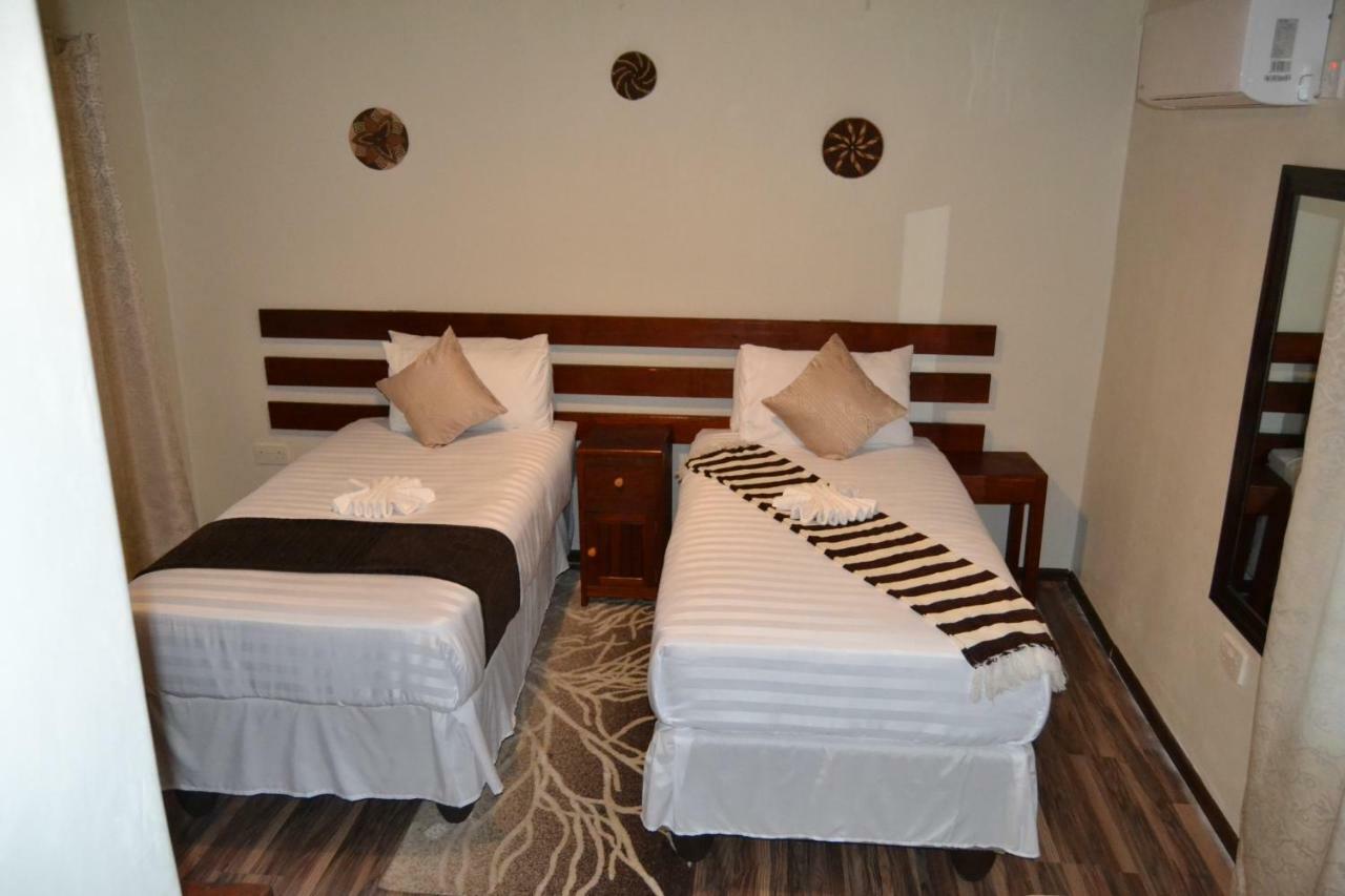 Chobe Sunset Chalets Lesoma Exterior foto