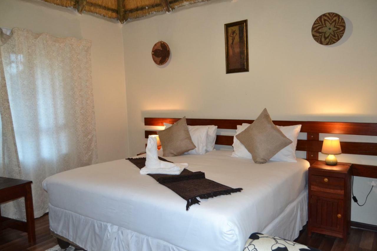 Chobe Sunset Chalets Lesoma Exterior foto