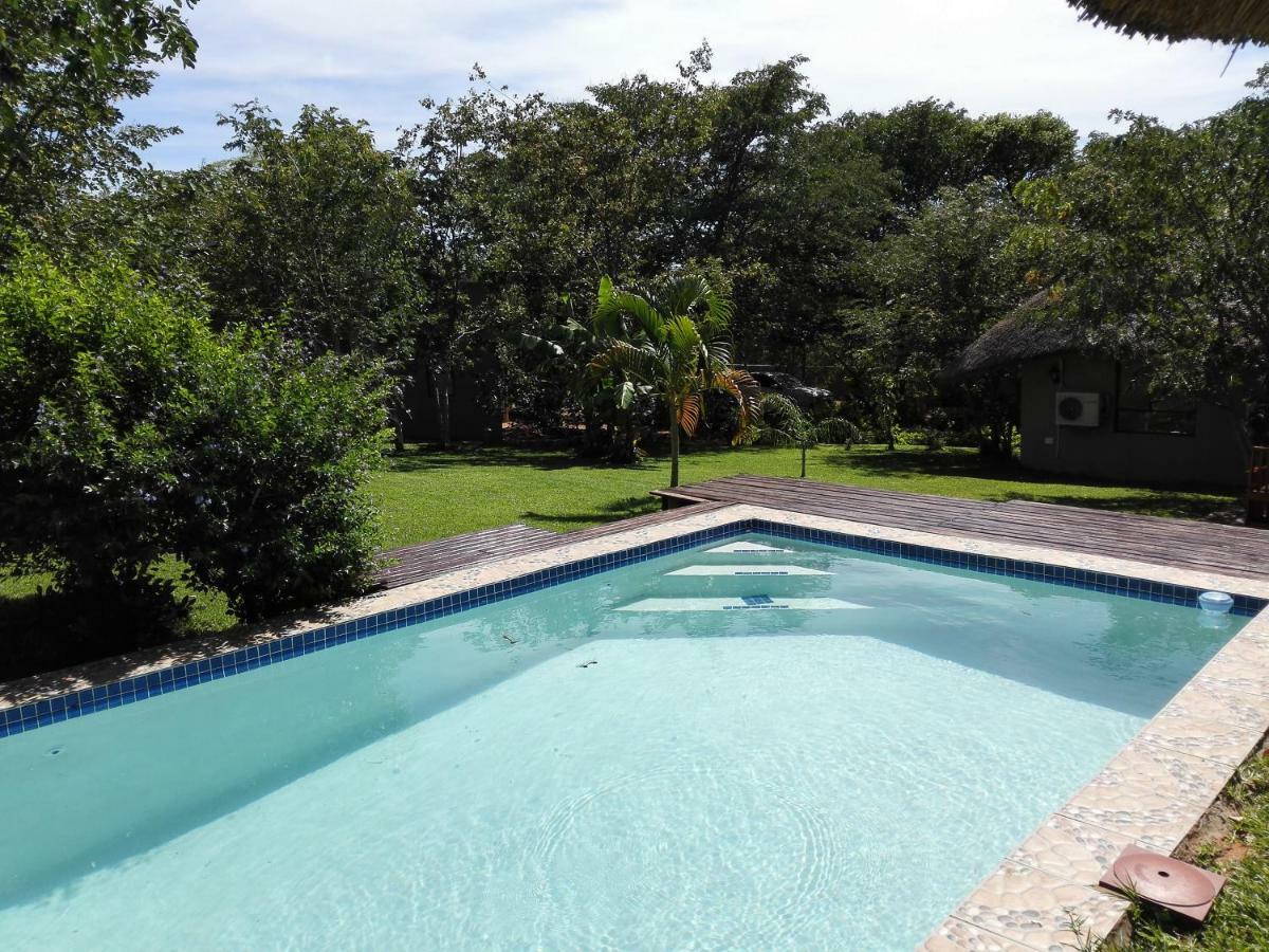 Chobe Sunset Chalets Lesoma Exterior foto
